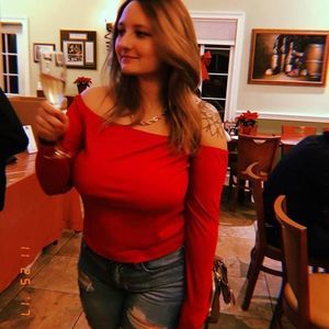 Meet your Posher, Corie